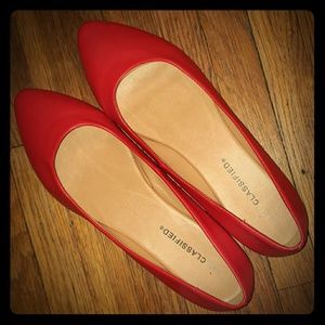 Womans Red flats never been worn
